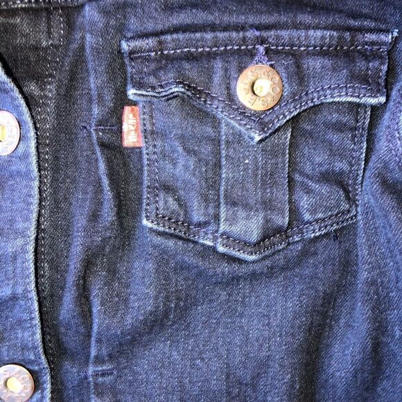 𝅺EUC Girls Large (12/13yrs) Levi’s Dark Blue Trucker Jean Jacket - Picture 6 of 9